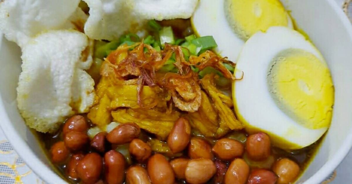 Bowl of bubur ayam with kecap manis