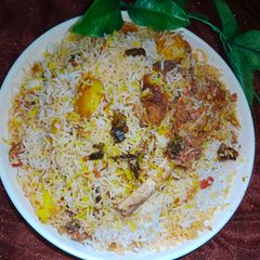 A picture of Beef Chops Biryani.