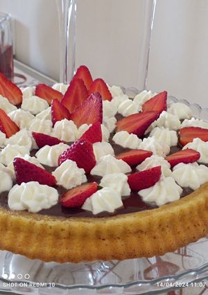 Foto di Crostata morbida con crema al cioccolato🍫 Bimby,panna e fragole 🍓