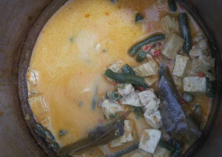 Lodeh kacang panjang tahu tempe