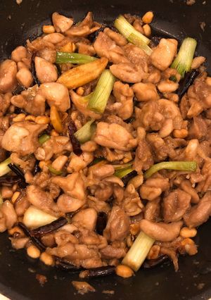 Hình của món Gà Kung Pao Trung Quốc.