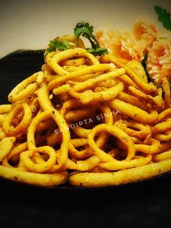 পটেটো গার্লিক রিং(potato garlic ring recipe in Bengali) রেসিপির প্রধান ছবি