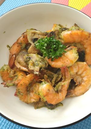 Foto resep Grilled shrimp and mushroom with garlic parsley sauce