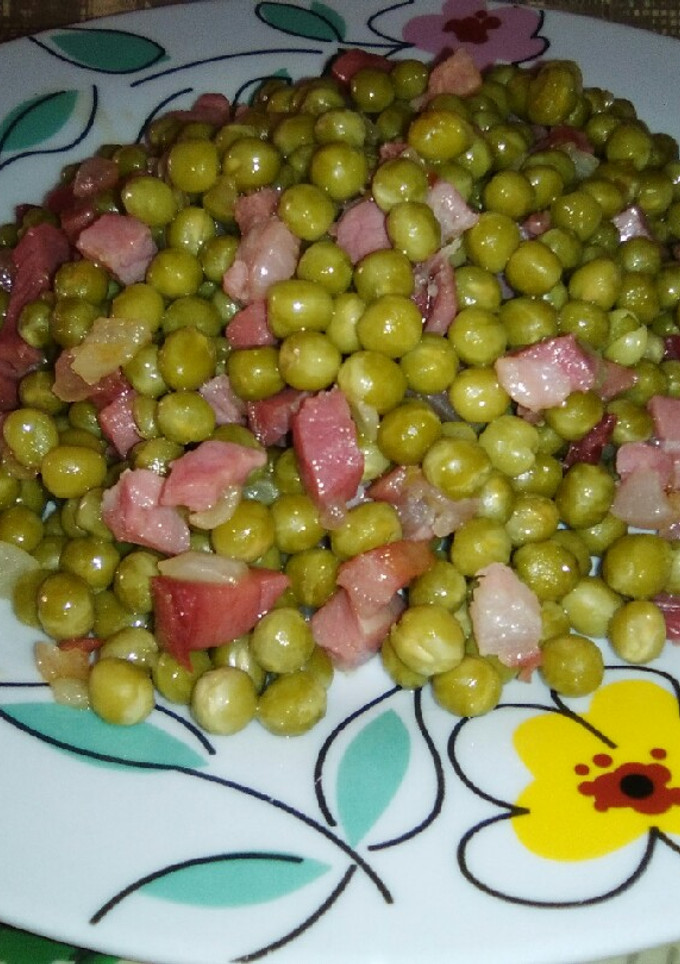 Una foto de Salteado de guisantes con jamón
