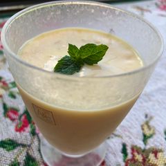 A picture of Milk Mango Smoothie.