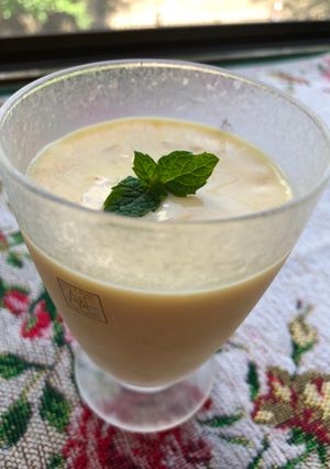 A picture of Milk Mango Smoothie.