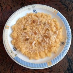 A picture of Sooji ka halwa ❤️.