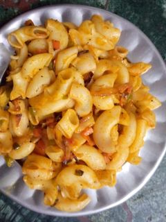 मैकरॉनी (Macaroni recipe in hindi) रेसिपी मुख्य फोटो