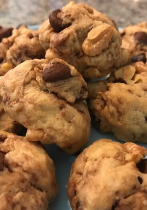Una foto de Galletas con chispas de chocolates y nueces