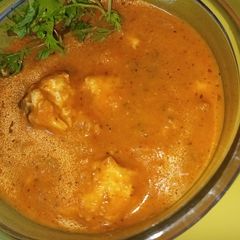 A picture of Paneer butter masala (with homemade cheese).