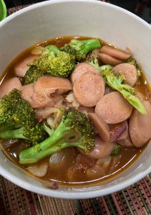 Foto resep Tumis sosis brokoli simple