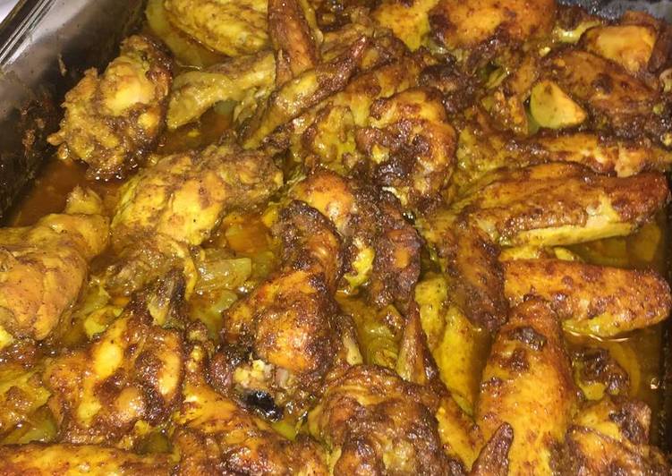 Curry csirkeszárny krumplival