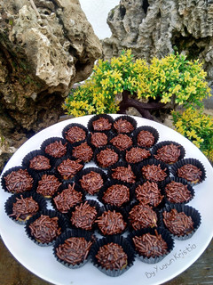 Foto resep Kue Kering Rambutan/Bola Coklat Meses