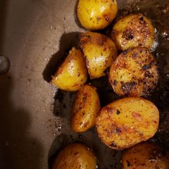 A picture of Delicious potatoes.