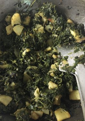 A picture of Aloo methi.