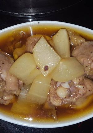 Hình của món Gà kho củ cải.