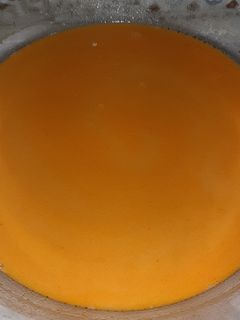 Una foto de 🥣Fumet de langostinos🦐🥕