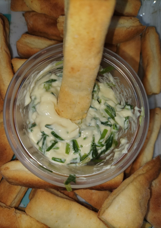 Una foto de Palitos de queso con mayonesa de ciboulette