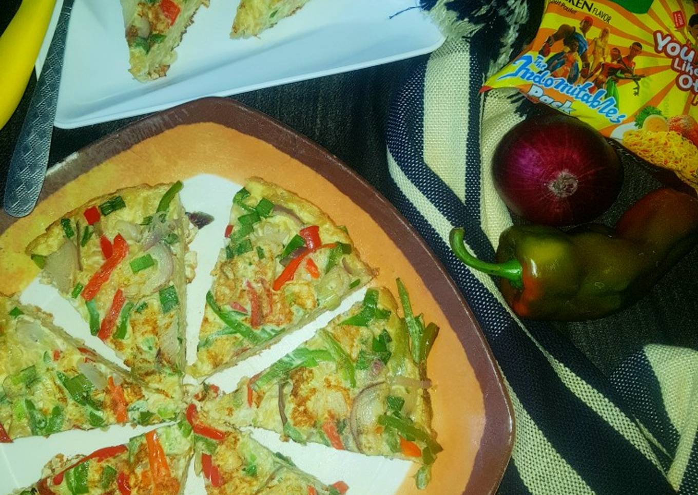 Noddles pizza