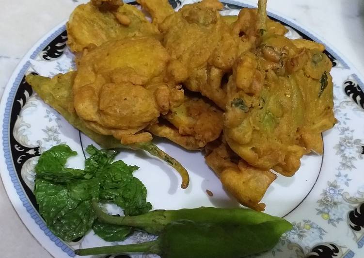 Steps to Make Super Quick Homemade Aloo Mirchi Pakoray #CookpadRamadan #IftariContest