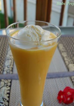 मैंगो वैनिला शेक रेसिपी मुख्य फोटो