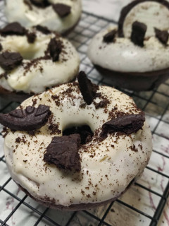 Una foto de Donetes de oreo saludables🍩