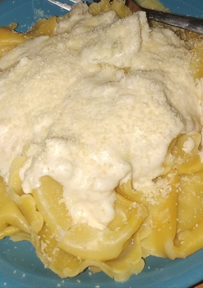 Una foto de Pasta rellena de setas a la nata