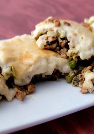 Crustless Meat Pie with Bechamel রেসিপির প্রধান ছবি