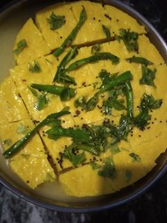 ढोकला (dhokla recipe in hindi) रेसिपी मुख्य फोटो