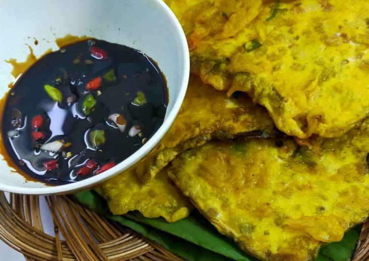 Proses mengolah Mendoan Banyuwangi, Bisa Manjain Lidah