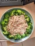 "Mie" Brokoli Enoki Tauge