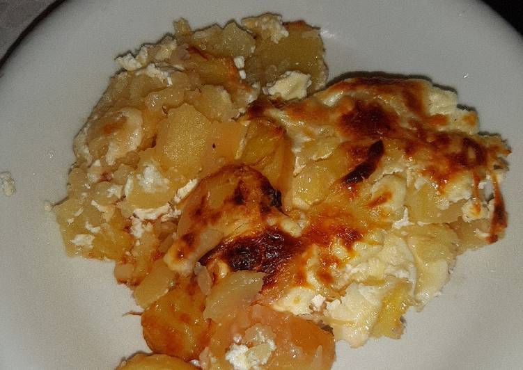 Recipe of Any Night Of The Week Super Tasty &#34;Rakott Krumpli&#34; Layered Potatoes