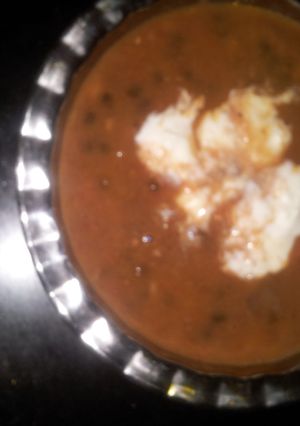A picture of Daal makhni.