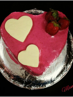 स्ट्रॉबेरी केक (Strawberry Cake recipe in Hindi) रेसिपी मुख्य फोटो