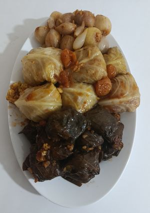 عکسی از دستور دلمه کلم و برگ مو