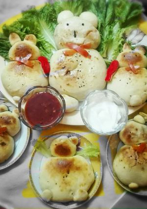 A picture of Bear Buns.