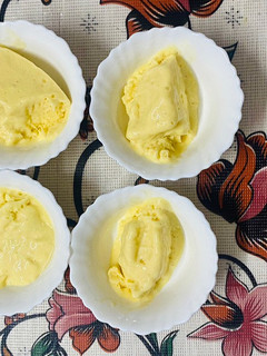 आम की आइसक़्रीम (Aam ki ice cream recipe in hindi) रेसिपी मुख्य फोटो