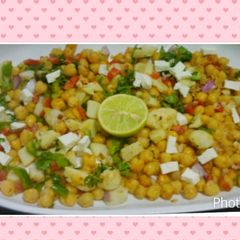 A picture of Chickpea Salad.