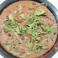 A picture of Dal makhni.