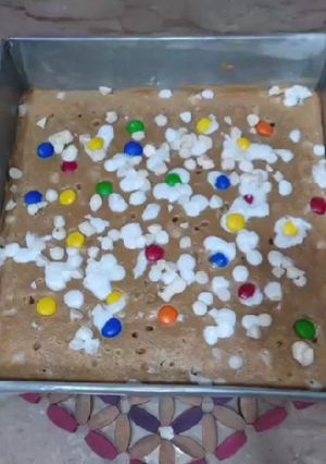 A picture of Blondies (White Chocolate Blondies).