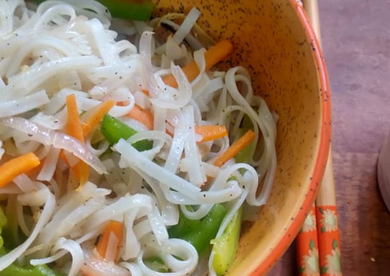 Flat Rice Sauted Noodles