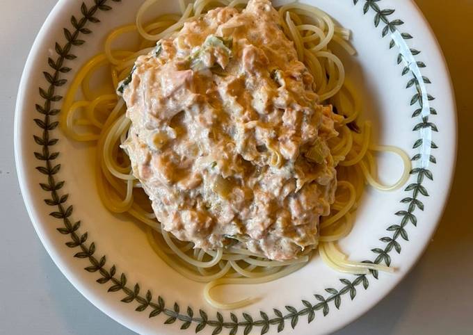 Salmon & Cream Cheese Pasta Recipe by John A - Cookpad