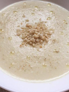 Una foto de Vichyssoise amb mató