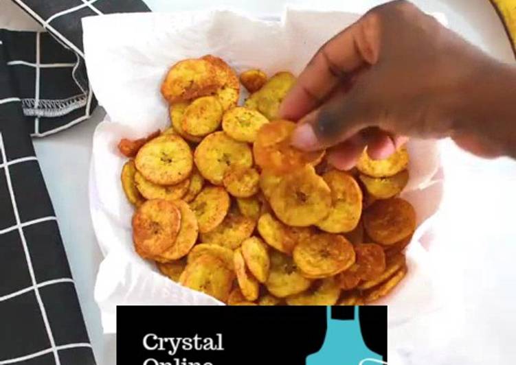 Spicy plantain chips