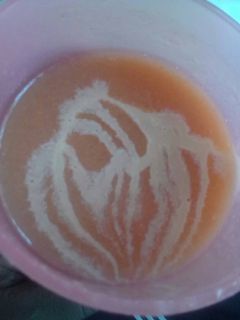 Una foto de Jugo nutritivo de guayaba y cereza con un toque de condensada