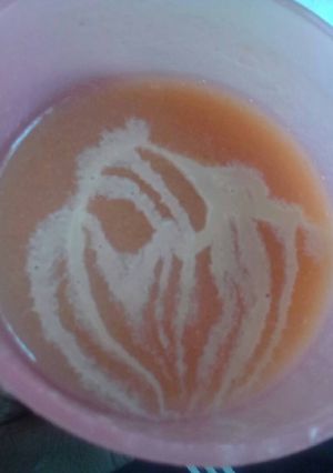 Una foto de Jugo nutritivo de guayaba y cereza con un toque de condensada