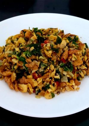 A picture of Scrambled Egg,Kale,Parsley Healthy Breakfast #Kitchenwordsearch.