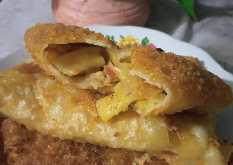 Risoles ayam makaroni pedas