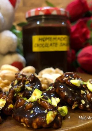 A picture of Walnuts Choco Bites – Perfect Gift For Valentine Day.
