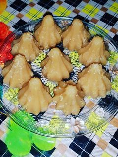 இனிப்பு கொழுக்கட்டை / பிடி கொழுக்கட்டை (Inippu kolukattai recipe in tamil) செய்முறை முக்கிய புகைப்படம்